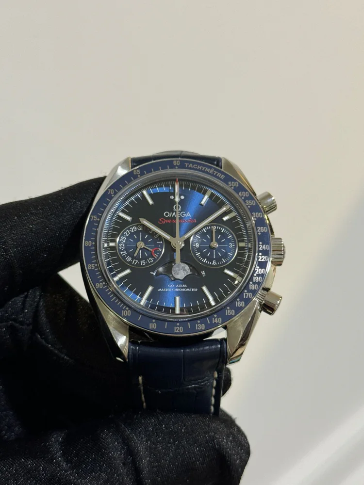 Omega Speedmaster Moonphase Moonwatch